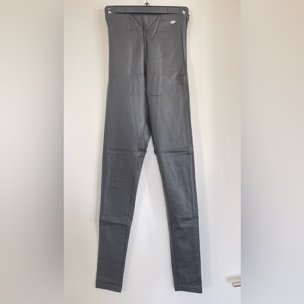 Woman’s lady’s leggings pants. Faux leather. Made in Italy. European 38. USA XS